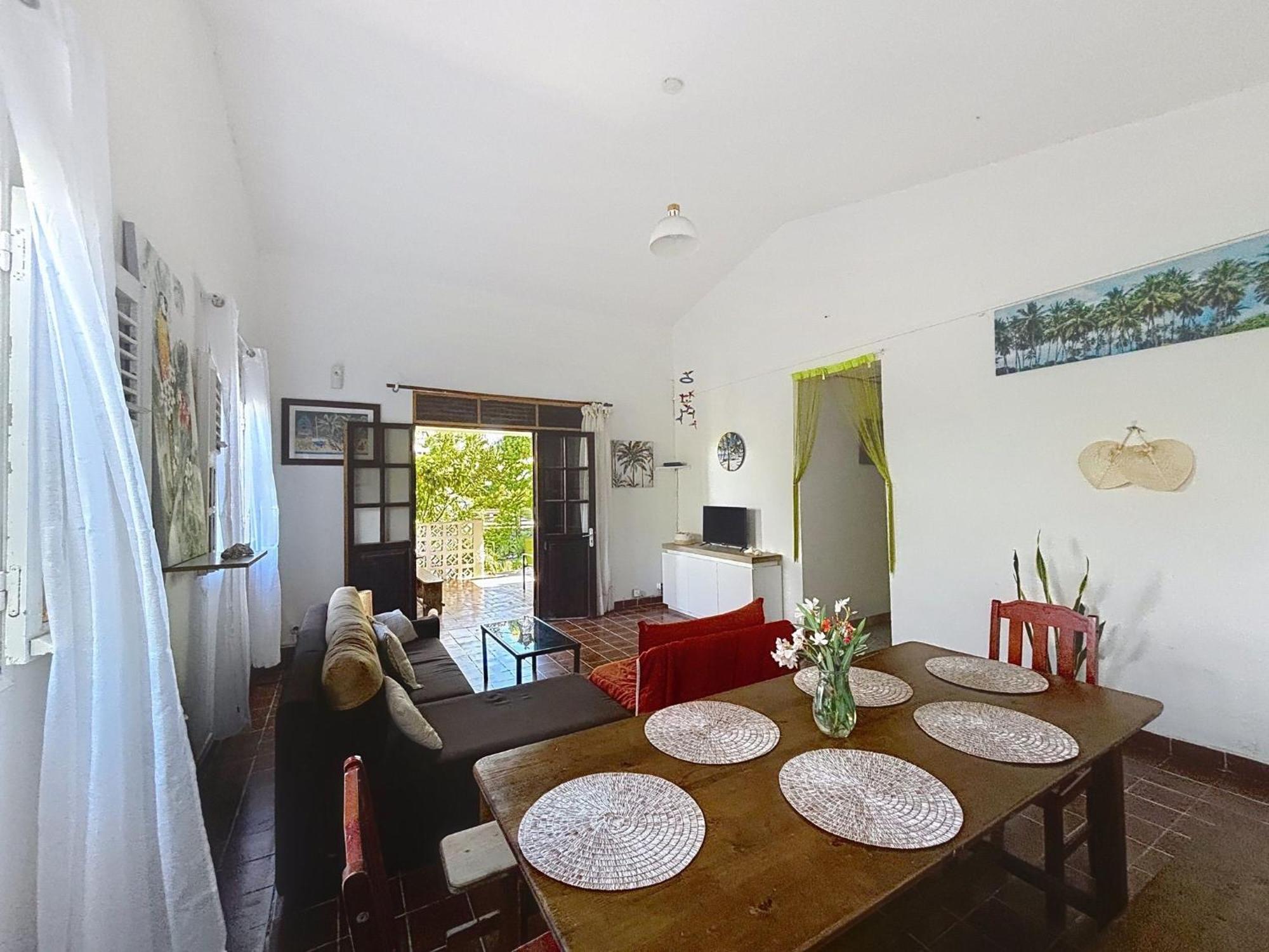 Апартаменты <Casa Colibri> La Desirade Les Galets Экстерьер фото